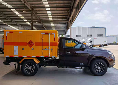 乾安民用爆破器材运输车如何防静电？